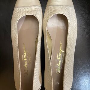 Ferragamo 9.5 C - Excellent condition